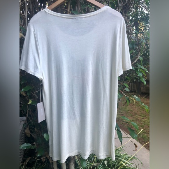 ๐ *NWT* JASON WU X TARGET COLLAB WHITE W/ CAT PRINT XL T-SHIRT! ๐คฉ - Picture 3 of 7